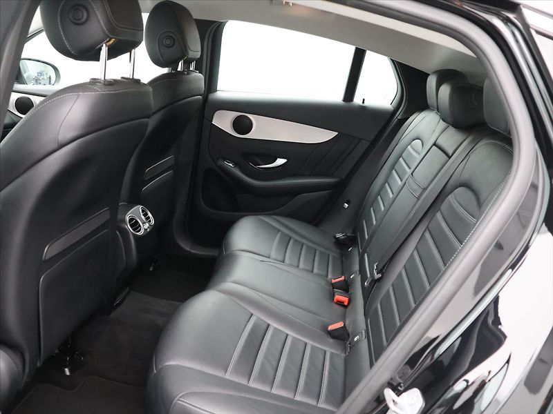 Mercedes-Benz GLC 2,1 250d 150 kw 4MATIC CZ AMG - fotka 15 z 33