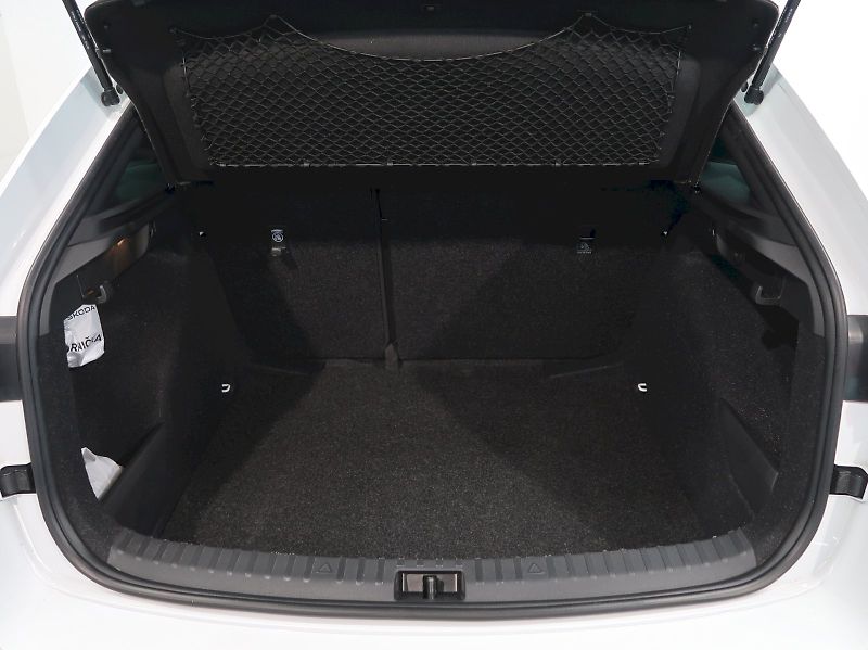 Škoda Scala (2025) MONTE CARLO 1.0TSI 85KW DSG PA - fotka 38 z 39