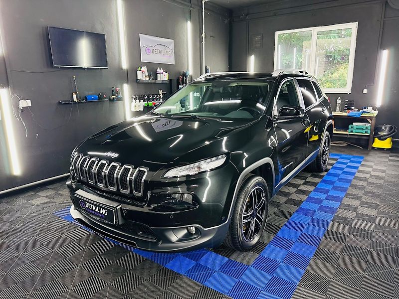 Jeep Cherokee 2.0/103kW MultiJet 4x4(Manual) - fotka 5 z 29