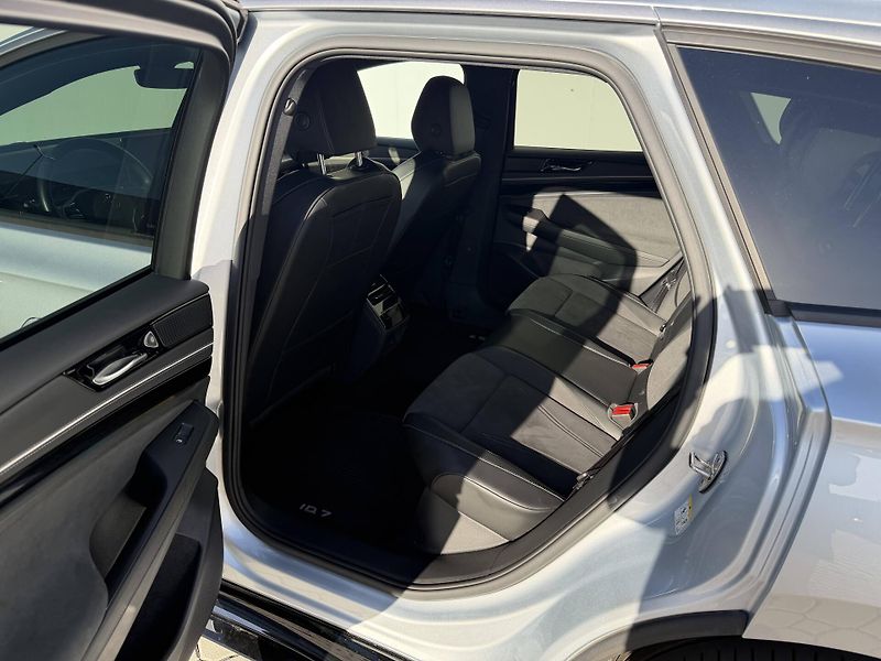 Volkswagen ID.7 Tourer (2026) Pro People 77kWh - fotka 21 z 24