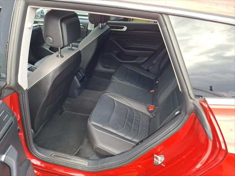 Volkswagen Arteon Shooting Brake 2,0 TDI TAŽNÉ PANO EL.SEDADLA - fotka 8 z 12