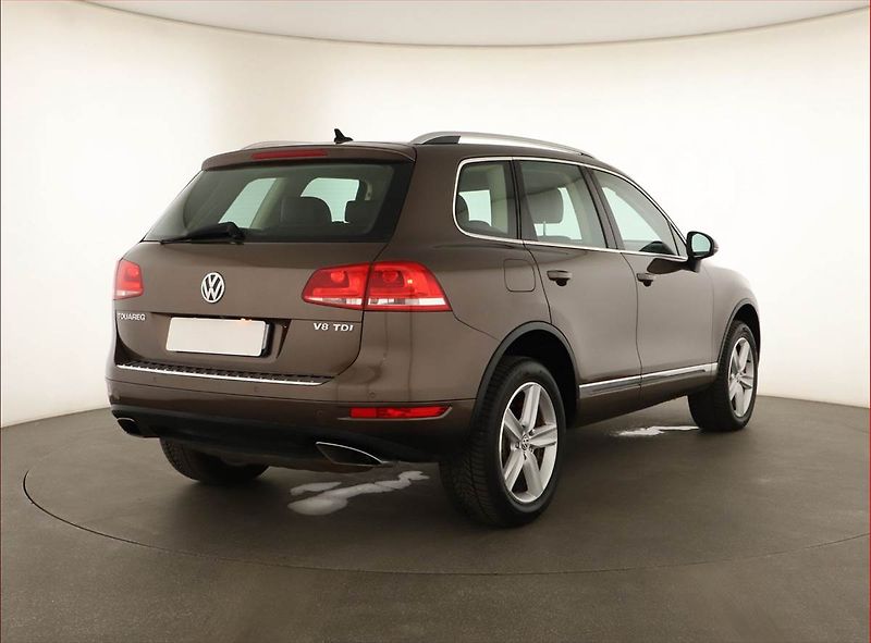 Volkswagen Touareg (2010) 4.2 V8 TDi, 4X4, Automat - fotka 5 z 18