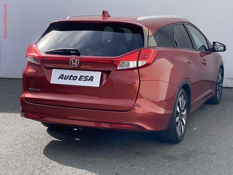 Honda Civic (2014) 1.6 i-DTEC, ČR, Bixen, kamera - fotka 4 z 20