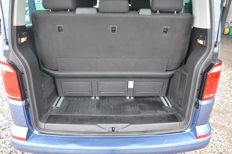 Volkswagen Multivan 2.0TDi 110kW Automat - fotka 12 z 17