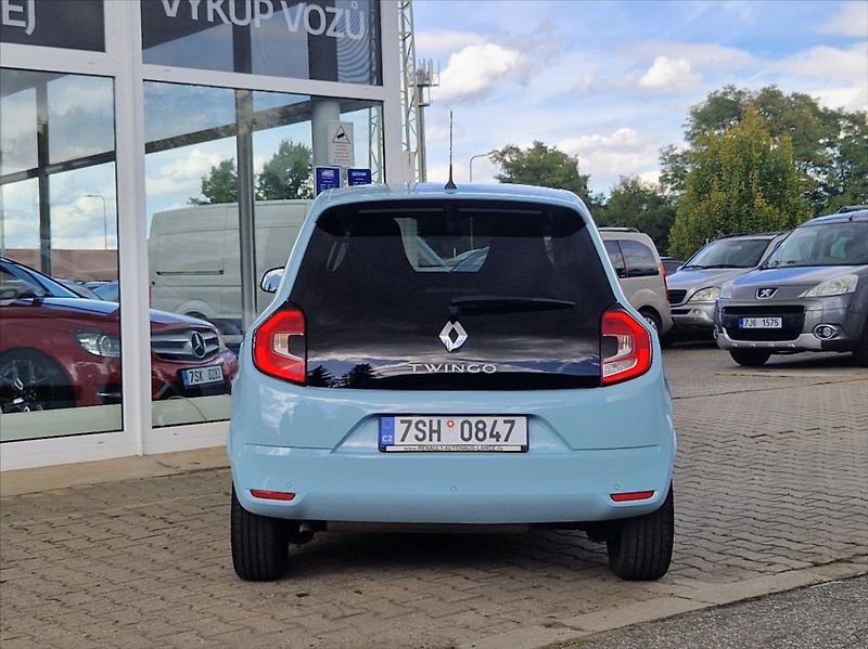 Renault Twingo 1,0 i 54kW SENZORY TOPSTAV - fotka 4 z 35