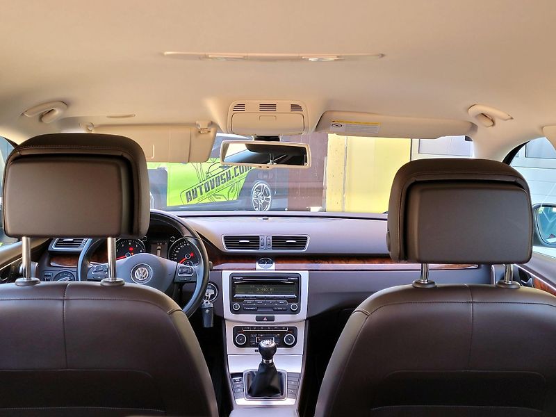 Volkswagen Passat TSi HIGHLINE,málo najeto  - fotka 19 z 51