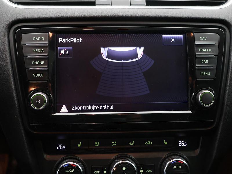 Škoda Octavia 2,0 TDI 110kW DSG Elegance+ - fotka 21 z 30