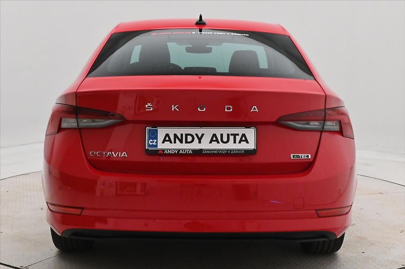 Škoda Octavia 1,0 TSI e-TEC 81kW DSG Style Z - fotka 6 z 33