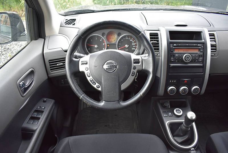 Nissan X-Trail 2,0 DCi 1M,4x4,SERVIS,TZ TOP - fotka 11 z 19