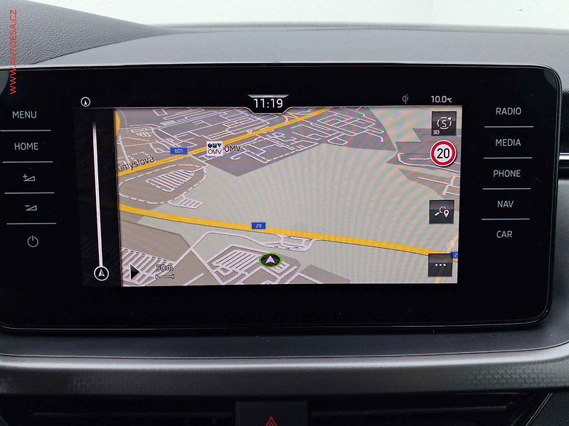 Škoda Kamiq (2021) 1.0 TSi, Clever, LED, navi - fotka 16 z 18
