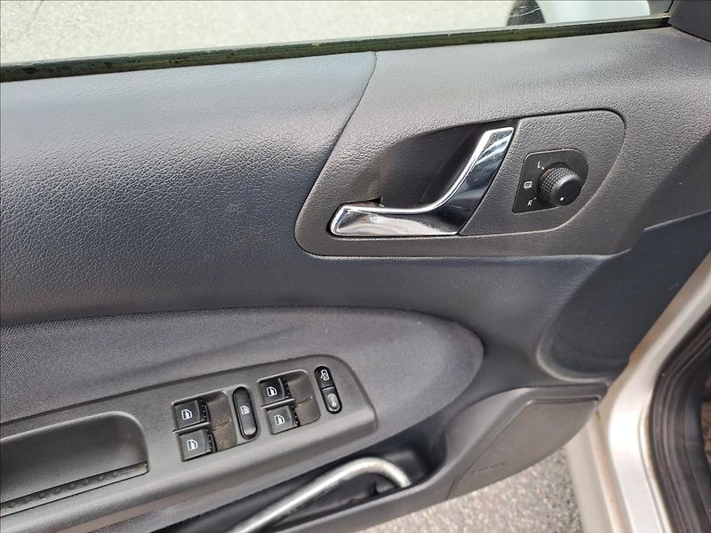 Škoda Octavia 1,9 TDI - fotka 10 z 13