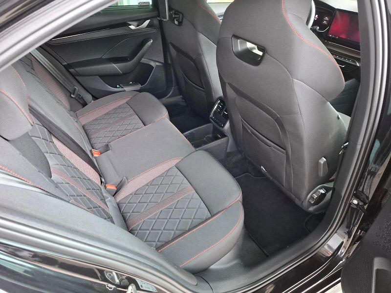 Škoda Octavia (2025) RS TS 195/2.0 A7F - fotka 11 z 22