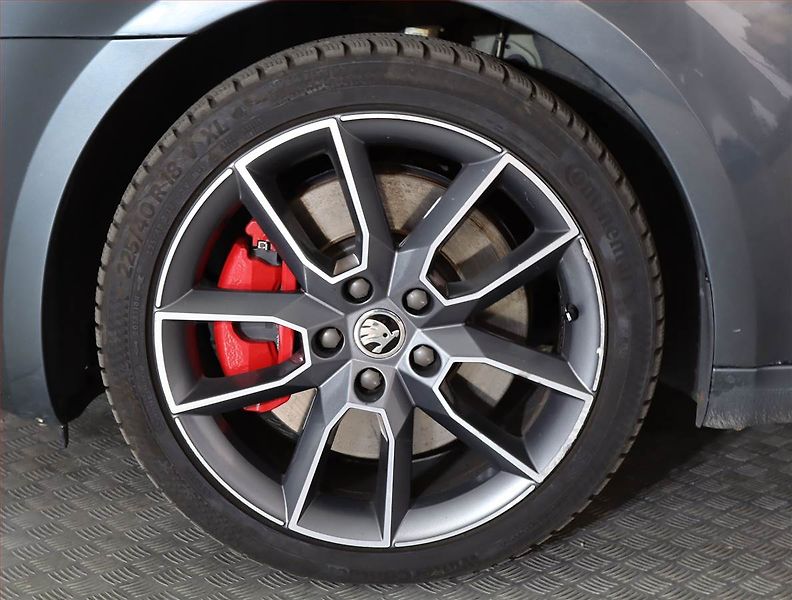 Škoda Octavia (2015) RS 2.0 TDI, Automat, Kůže - fotka 15 z 19