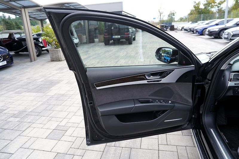 Audi A8 3.0 TDI Quattro/250 PS/ČR - fotka 16 z 50