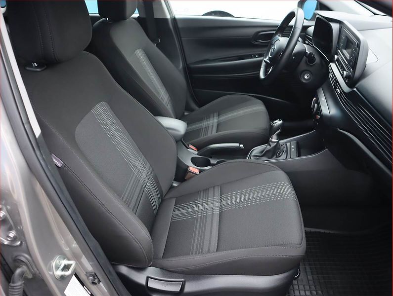 Hyundai i20 (2022) 1.0 T-GDI, Serv.kniha - fotka 9 z 18