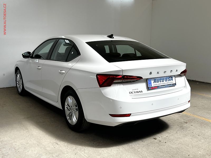 Škoda Octavia (2021) 2.0TDi, ČR, Ambition, +kola - fotka 6 z 18