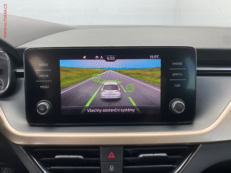 Škoda Scala (2023) 1.0 TSi, 1.maj,ČR, Style, LED - fotka 19 z 19