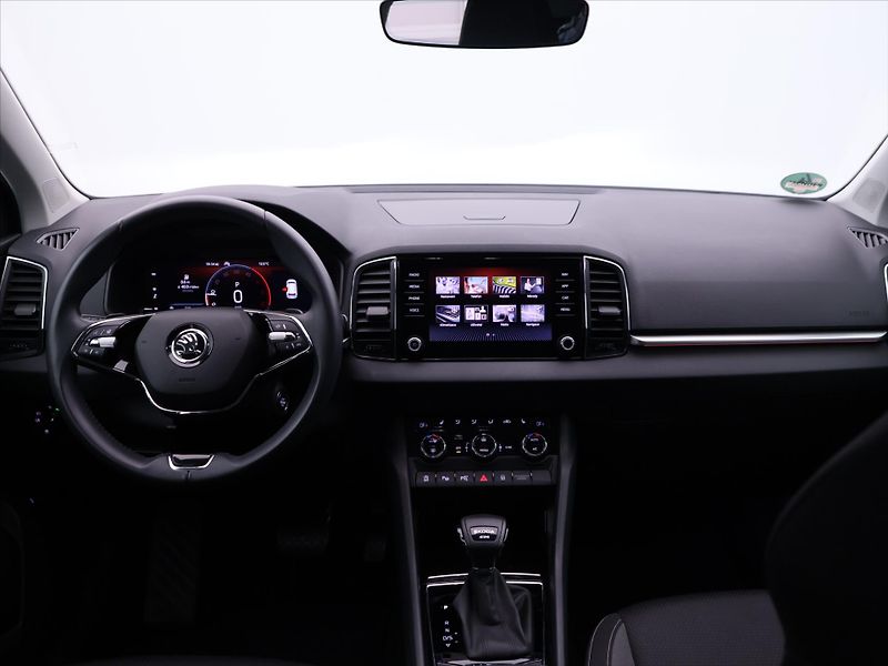 Škoda Karoq 2,0 TDI DSG 4x4 Tour Virtual - fotka 26 z 33