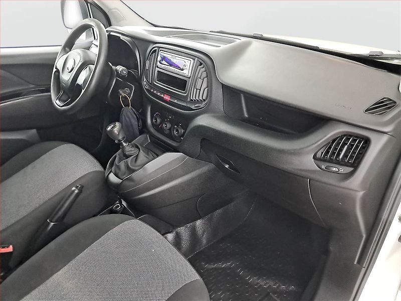 Fiat Dobló (2017) 1.4 i, ČR - fotka 8 z 15