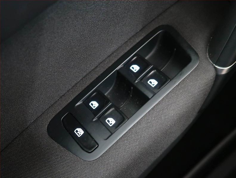 Volkswagen Golf Sportsvan (2018) 1.5 TSI, Serv.kniha, Tempomat - fotka 14 z 14