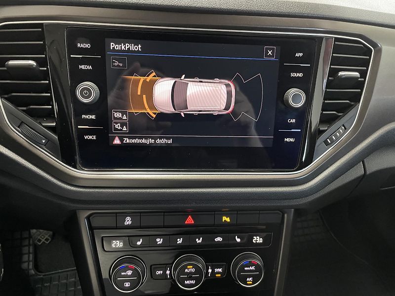 Volkswagen T-Roc 1.5 TSi 110 kW 6M REZERVACE  - fotka 26 z 27