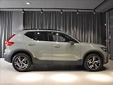 Volvo XC40 2,0 B4 PLUS Dark BLIS,Bezklíč - náhled 2