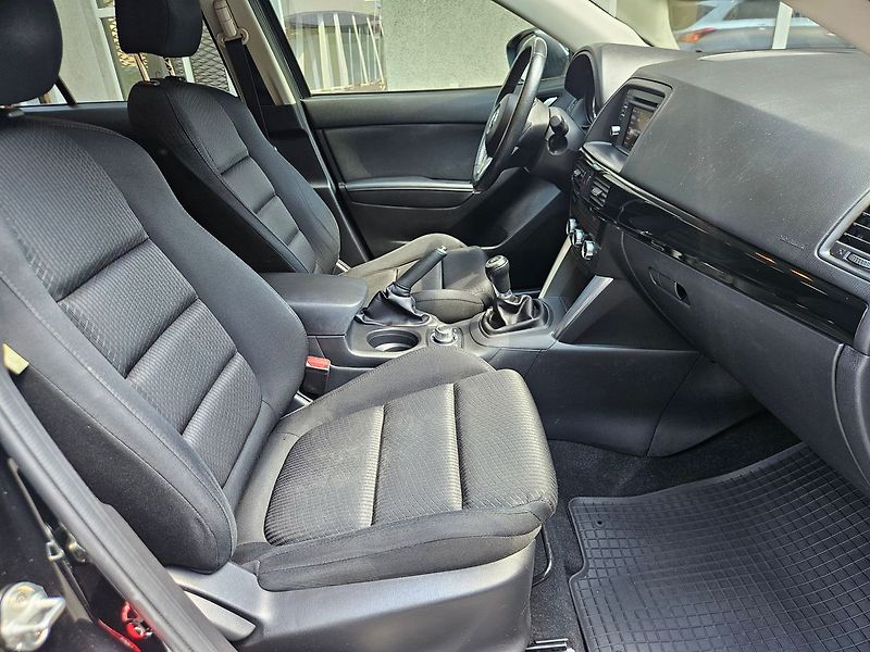 Mazda CX-5 2.2l Skyactiv-D 110kW - fotka 22 z 31