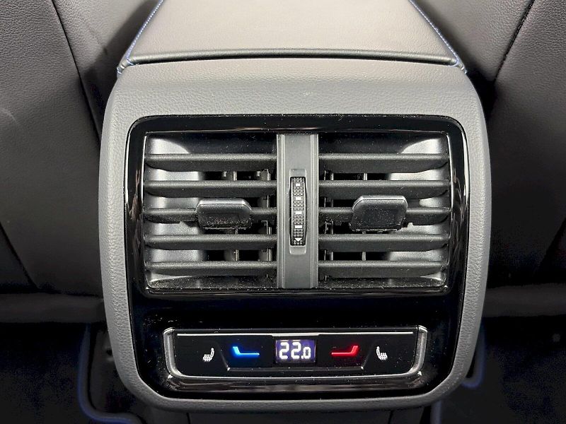 Volkswagen Arteon (2024) R 2.0 TSI 235kW 4Motion DSG - fotka 32 z 35