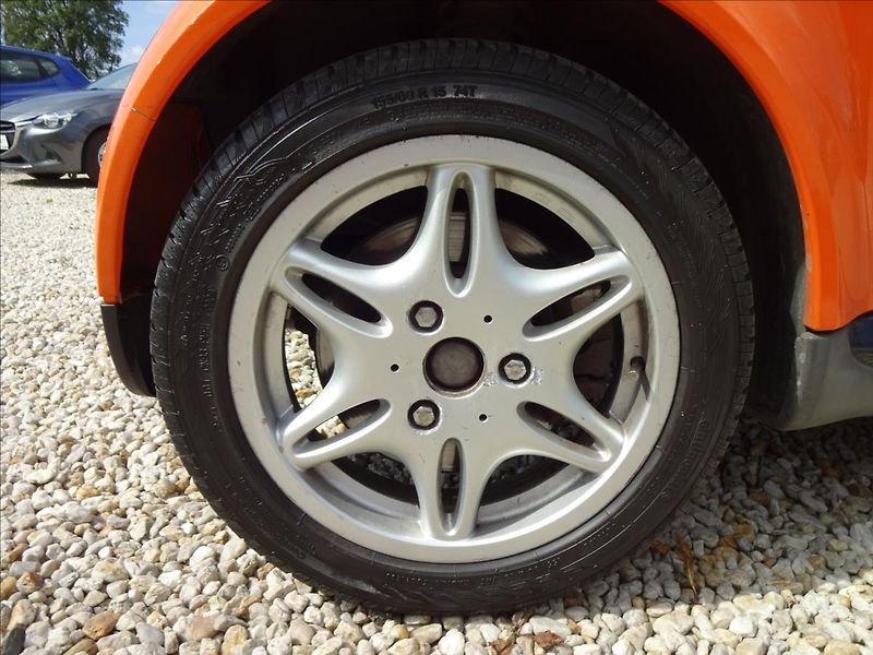Smart Fortwo 0.7i SADA KOL - fotka 22 z 25
