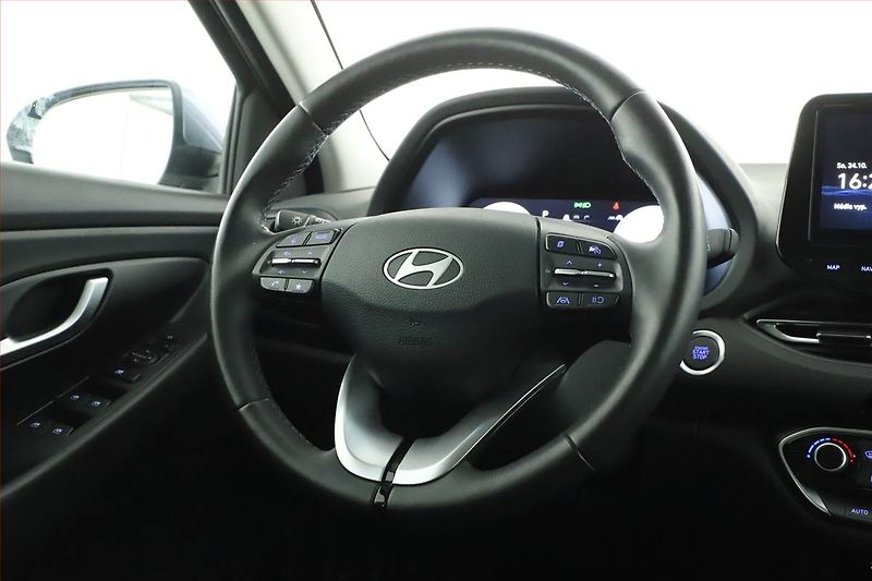 Hyundai i30 (2025) Style 1.0 T-GDI - fotka 8 z 21
