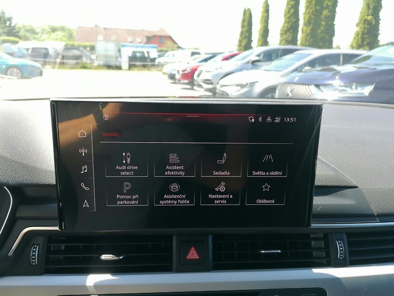 Audi A4 (2023) 2.0 35 TFSi S-Tronic Virtual - fotka 24 z 32