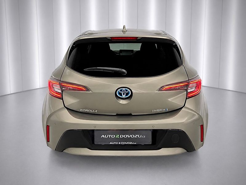 Toyota Corolla 1.8 Hybrid e-CVT COMFORT, ACC, - fotka 5 z 24