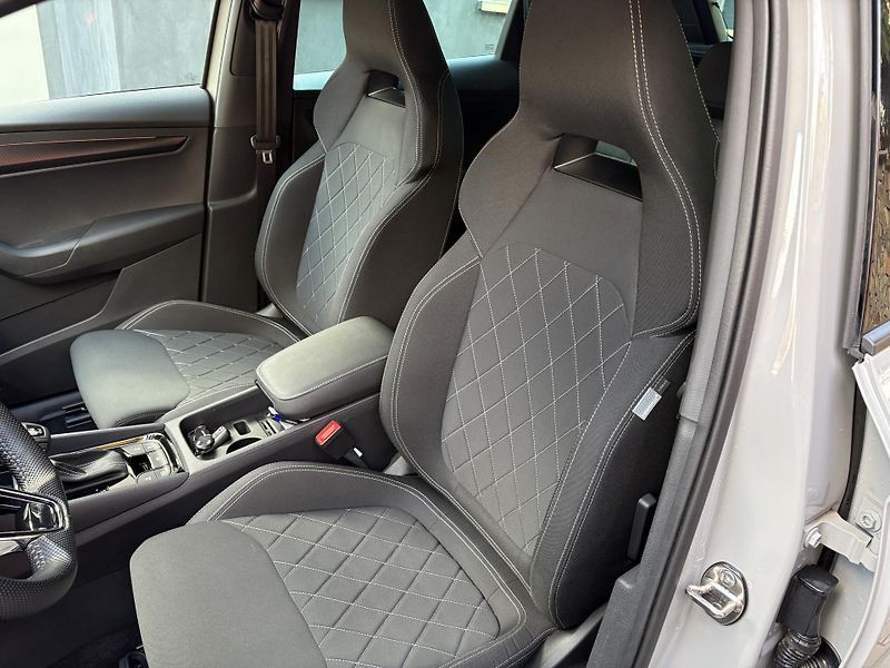 Škoda Karoq (2022) 2.0TSi 140kW 4x4SPORTLINE      - fotka 11 z 45