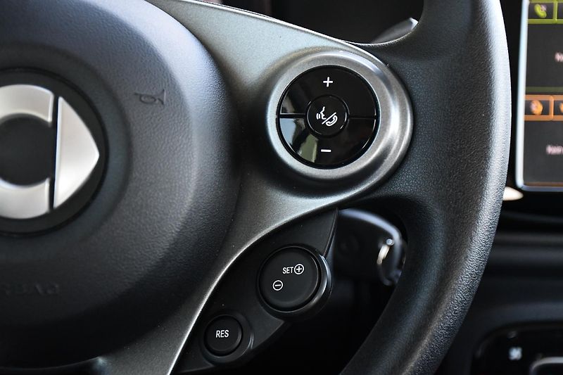 Smart Fortwo EQ - fotka 17 z 25