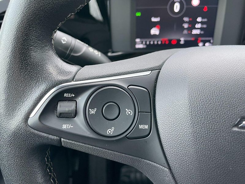 Opel Mokka (2022) 1.2T 96kW ČR! Kamera! - fotka 25 z 33
