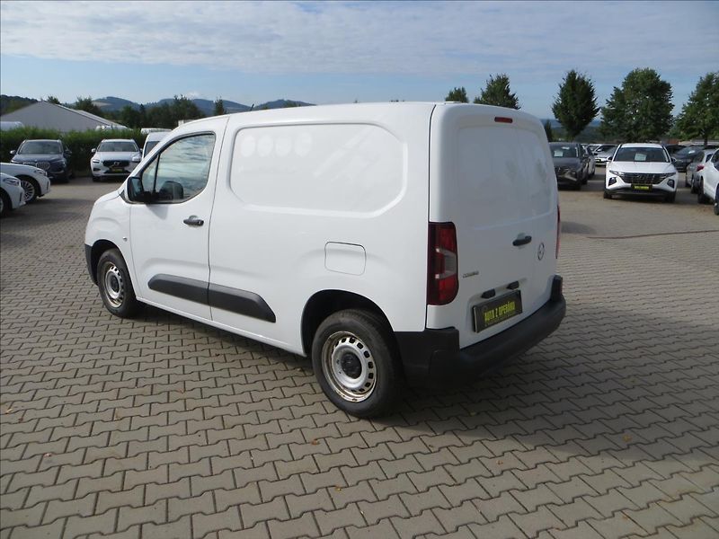 Opel Combo 1,2 Turbo 81 kW Enjoy - fotka 5 z 19