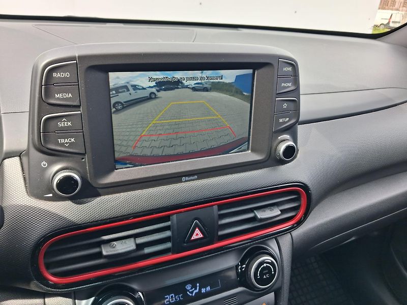 Hyundai Kona 1.0 T-GDI 88kW - fotka 16 z 25