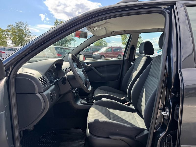 Škoda Octavia (2009) 1.9 TDI 74kW - fotka 11 z 33