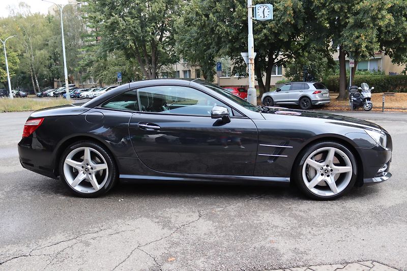 Mercedes-Benz SL Mercedes-Benz SL 500 BlueEFFIC - fotka 11 z 55