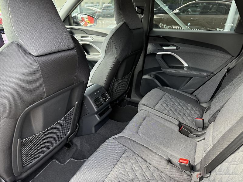 Audi Q5 (2026) SB TDI 150kW 4X4 S-LINE R20 3D - fotka 26 z 62