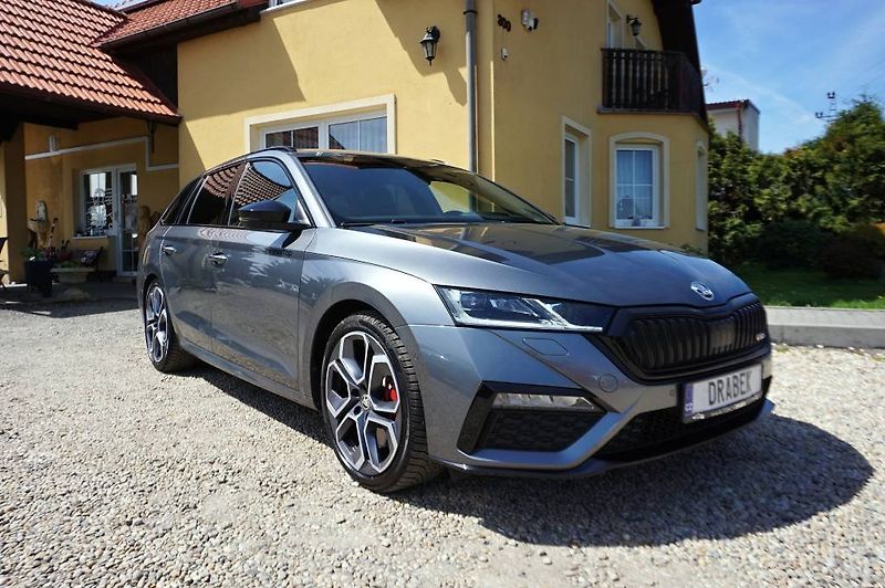 Škoda Octavia (2023) CHALLENGE 2.0 TSI 180 kW - fotka 1 z 50