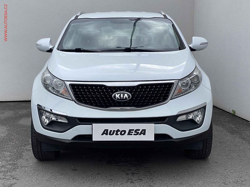 Kia Sportage (2016) 1.6 GDi, Navi, kamera, kůže - fotka 2 z 15