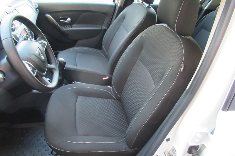 Dacia Logan MCV 1.0 SCe KLIMA TAŽNÉ ČR - fotka 14 z 22