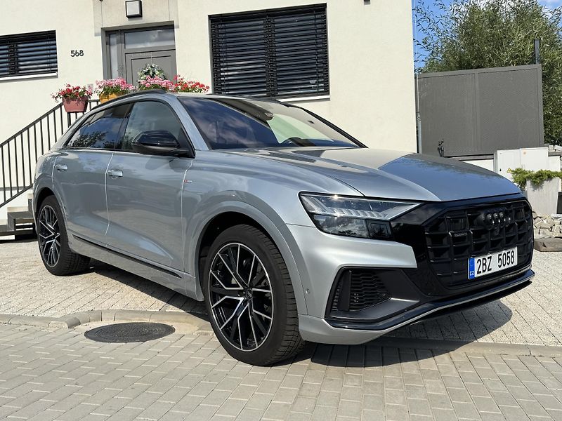 Audi Q8 55 TFSi 1.maj ČR DPH S-line - fotka 10 z 24