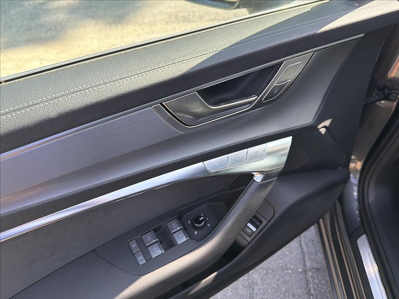 Audi A6 2,0 40 TDi 150 Kw S-Line DPH - fotka 23 z 26