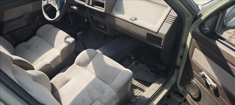 Škoda Favorit 1,3 ECO UHRAZENO 1.MAJITEL  13 - fotka 7 z 9