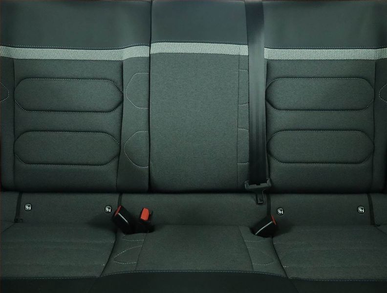 Citroën C4 X (2023) 1.2 PureTech - fotka 10 z 16