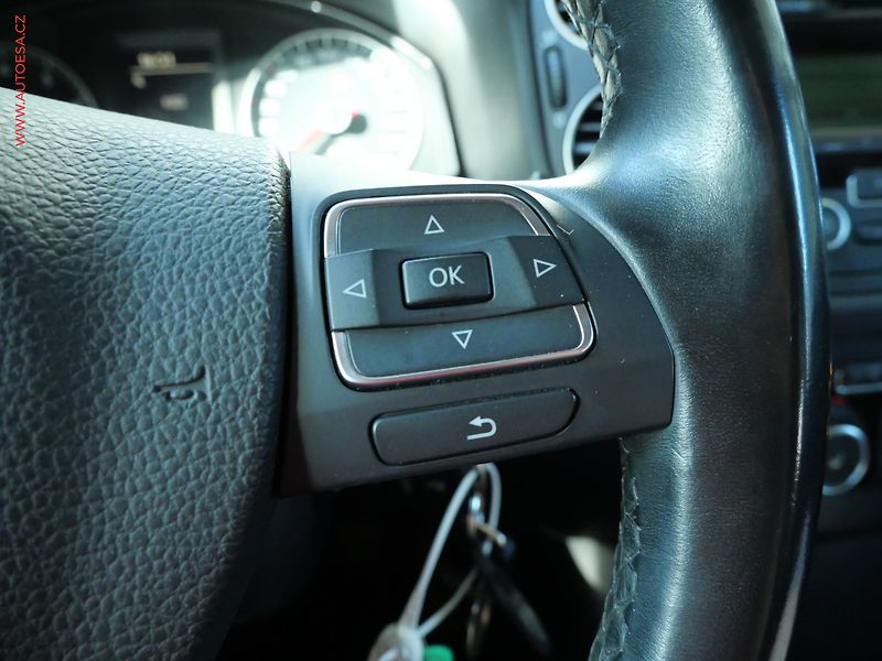 Volkswagen Golf Plus (2009) 1.2 TSi, ČR, Highline - fotka 17 z 22