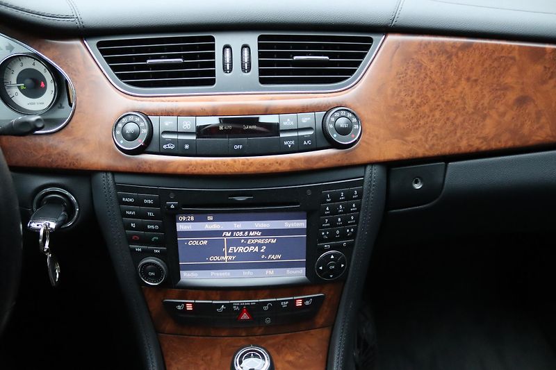 Mercedes-Benz CLS CLS 350 200kW - fotka 30 z 50