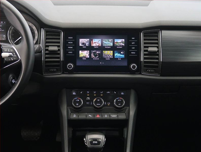Škoda Kodiaq (2021) 1.5 TSI, digi klima - fotka 12 z 25